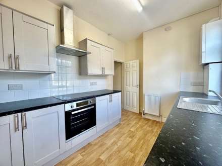 Woodhouse Road, North Finchley, London N12, Image 5