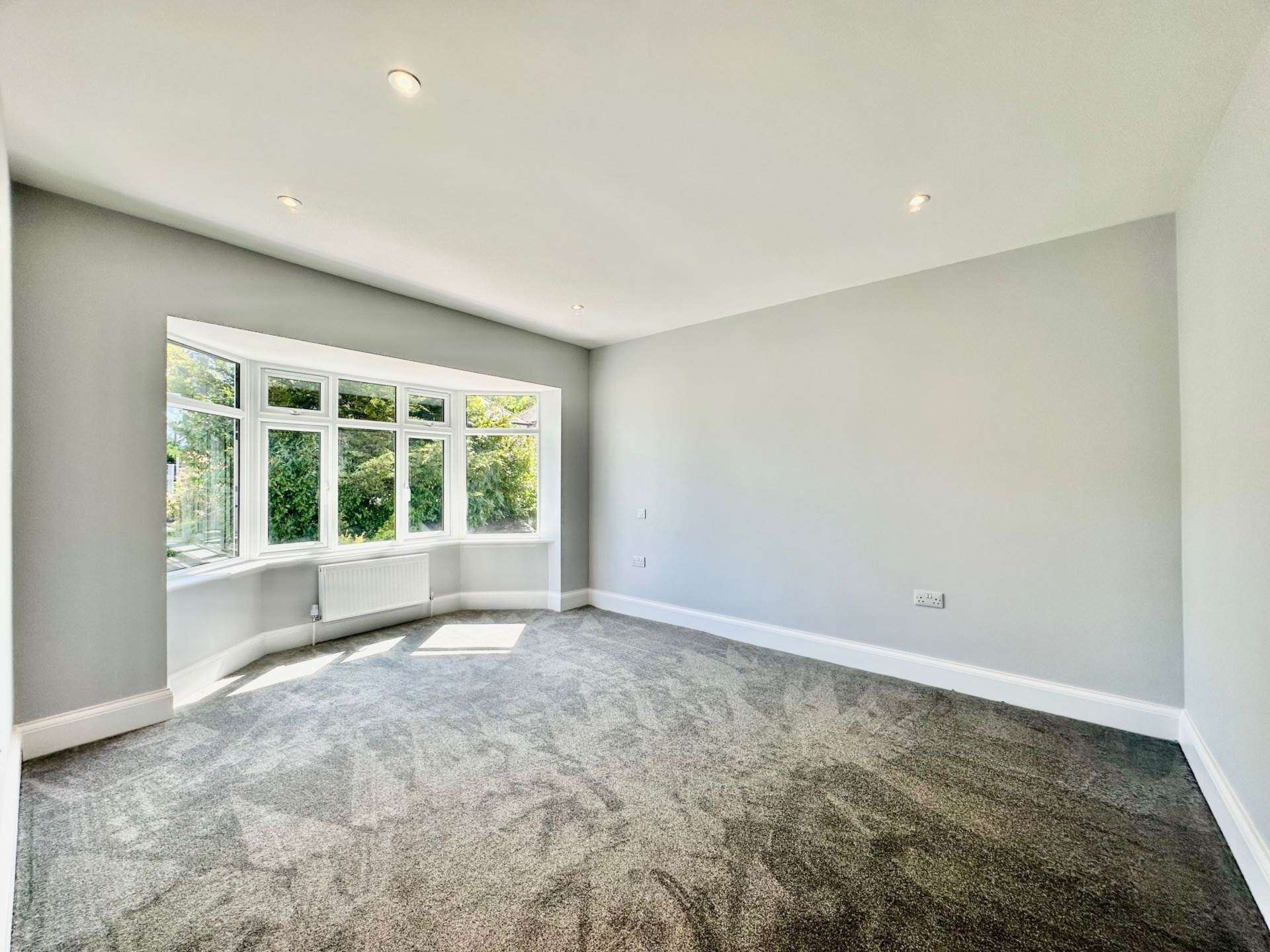 Thurlestone Avenue, London, Image 13