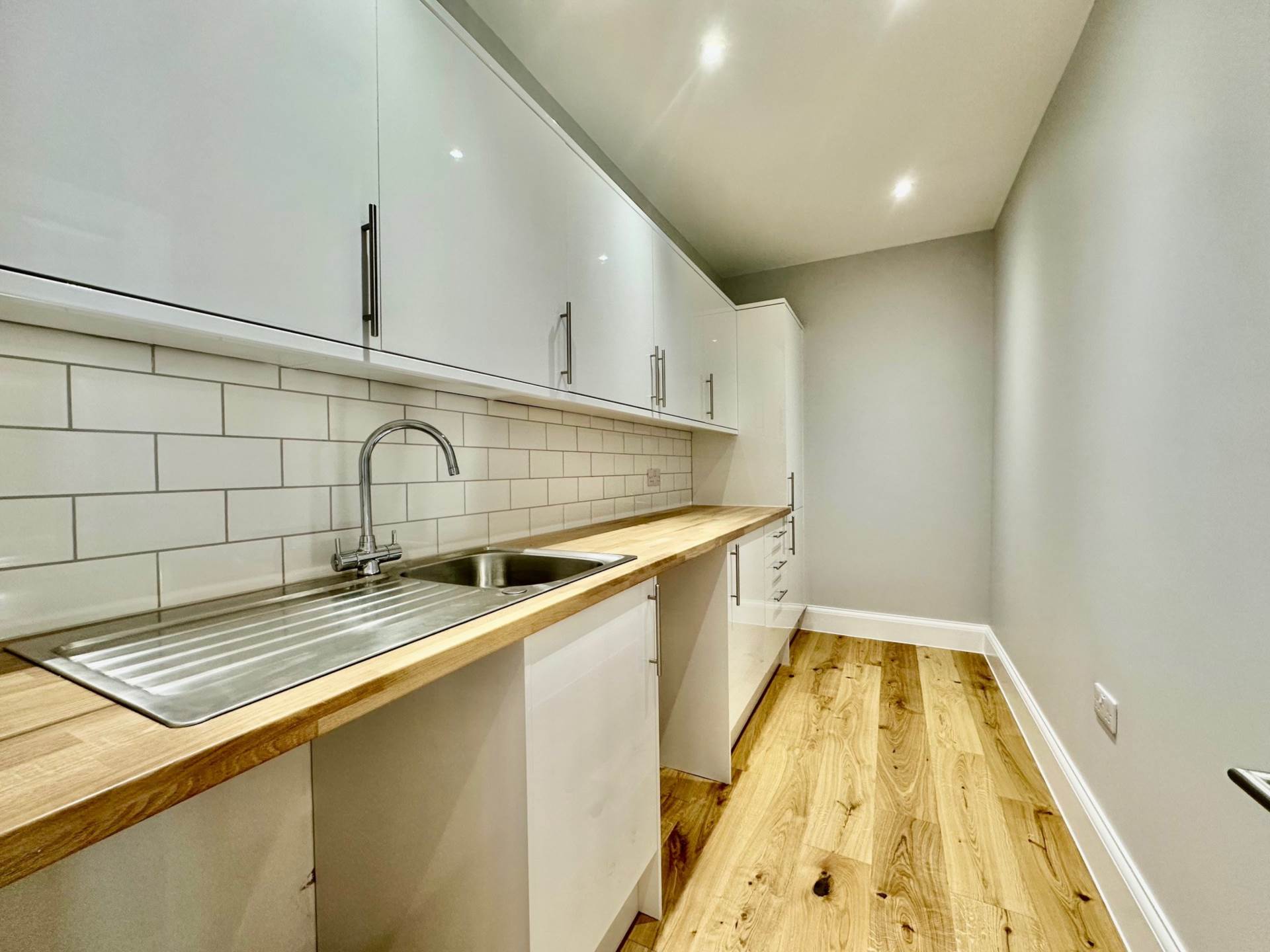 Thurlestone Avenue, London, Image 5