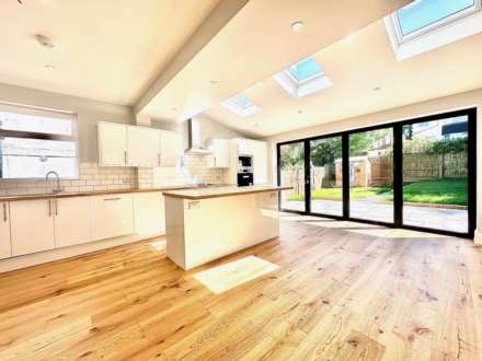 Thurlestone Avenue, London, Image 7