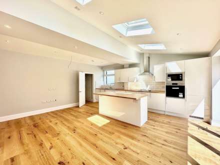 Thurlestone Avenue, London, Image 8
