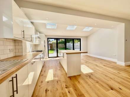 Thurlestone Avenue, London, Image 9