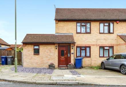 Property For Sale Hornbeams Rise, London