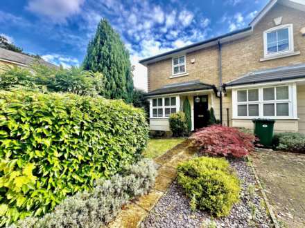 2 Bedroom End Terrace, Hampton Close, New Southgate, London N11