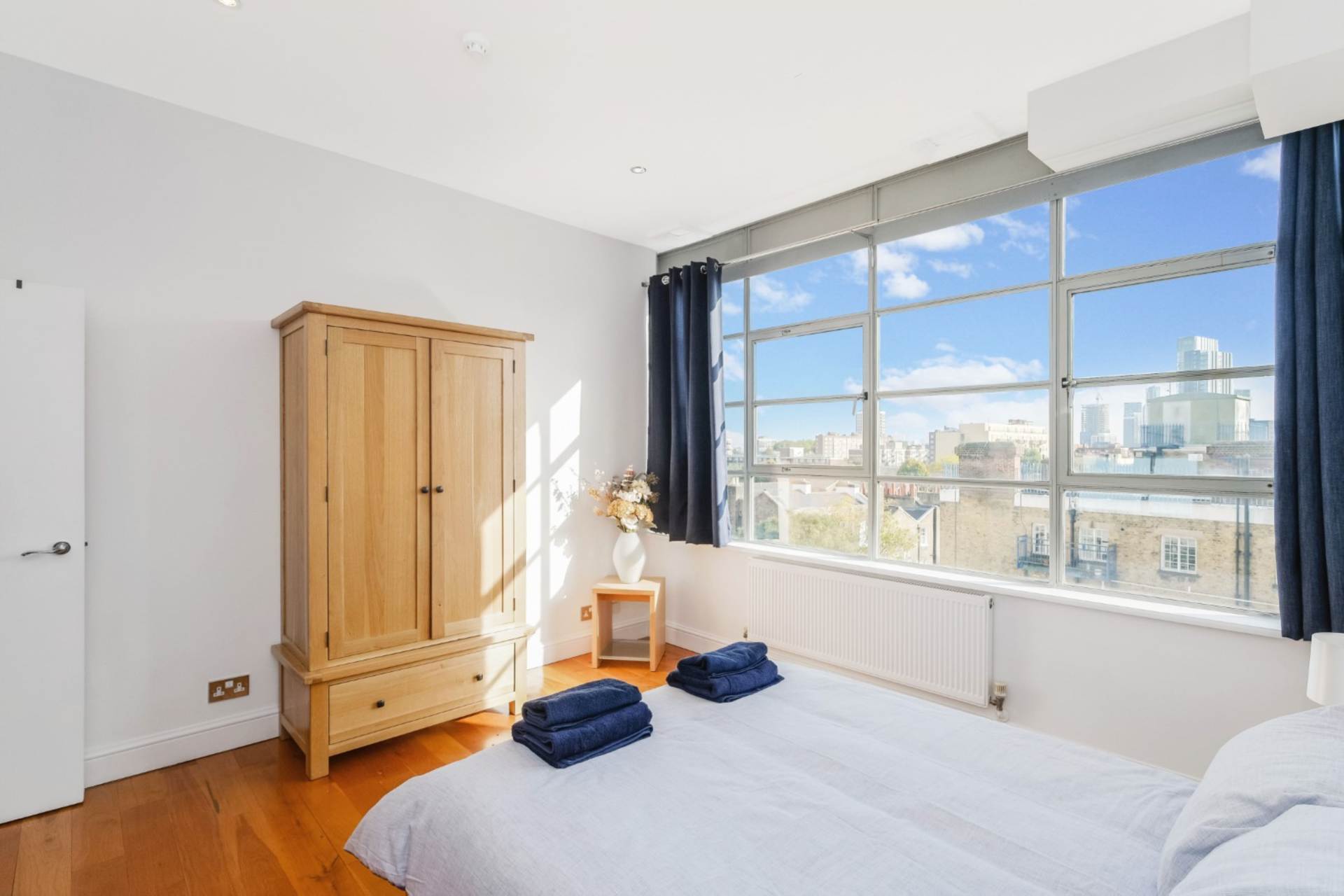 Shepherdess Walk, Islington, Image 2