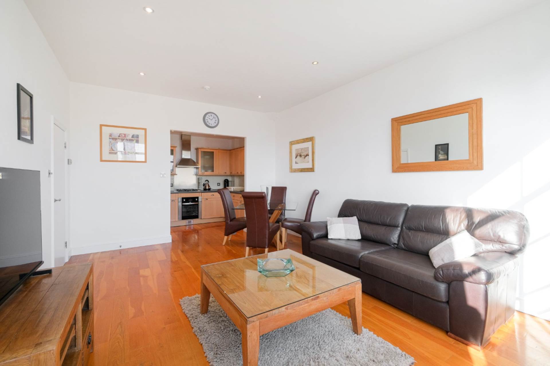Shepherdess Walk, Islington, Image 24