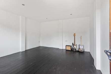 Parkhurst Road, London, Image 17