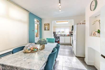 Parkhurst Road, London, Image 3