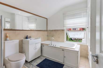 Parkhurst Road, London, Image 9