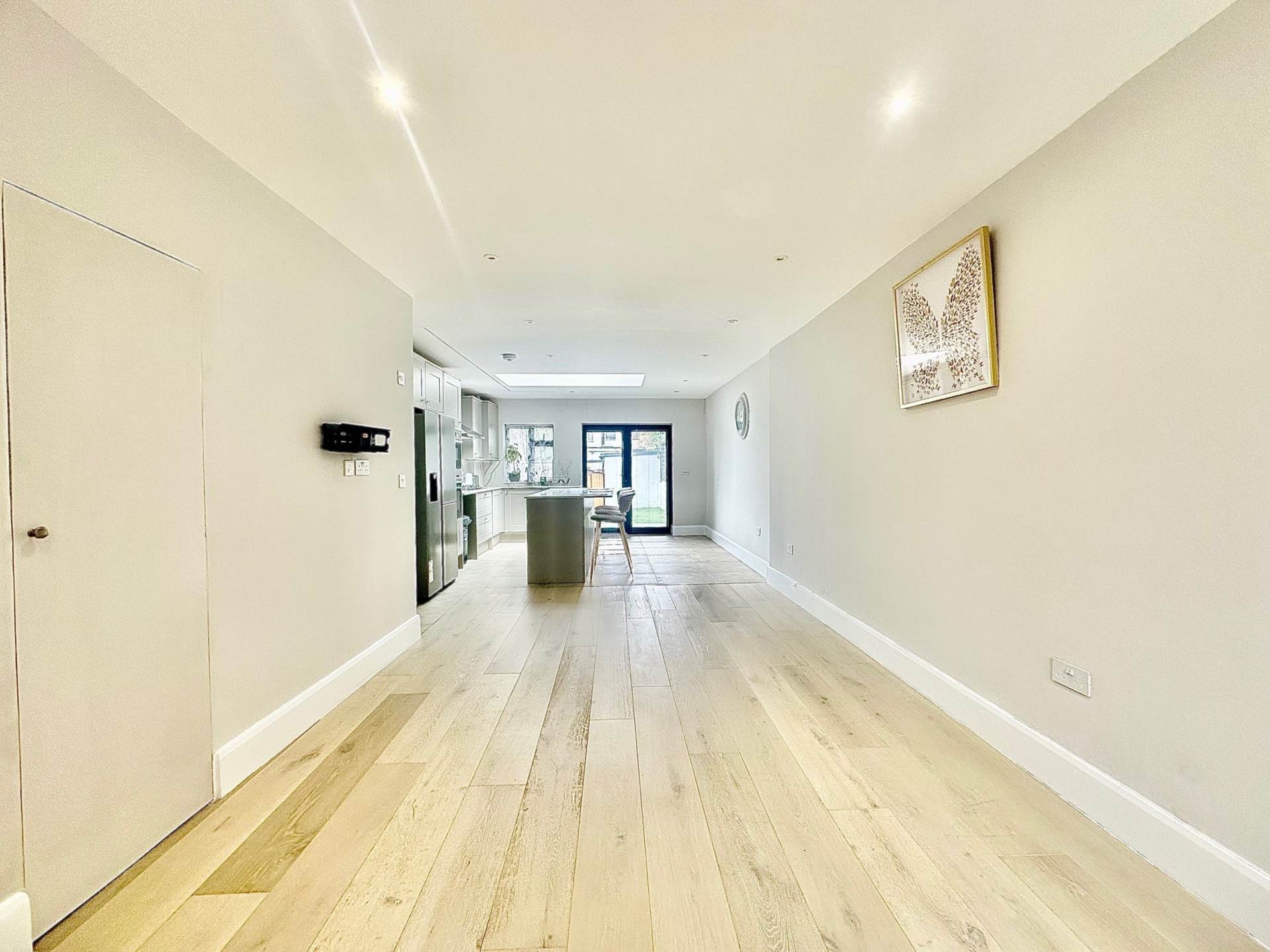 Lewes Road, North Finchley, London N12, Image 3