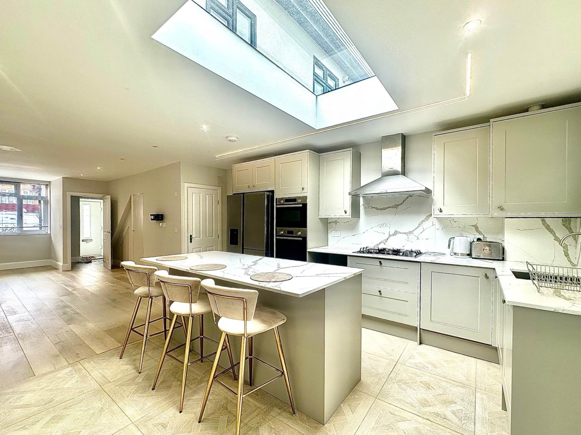 Lewes Road, North Finchley, London N12, Image 5
