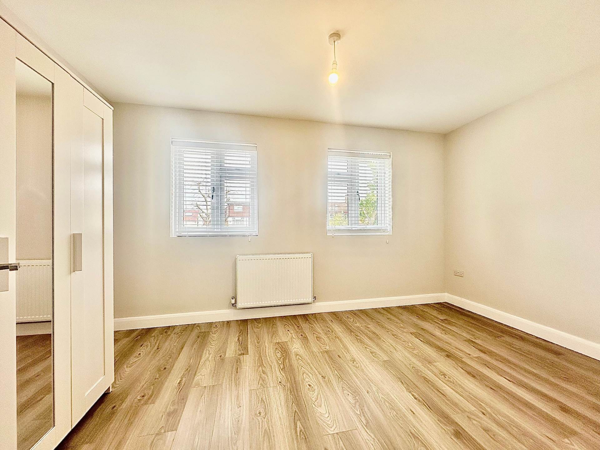 Lewes Road, North Finchley, London N12, Image 9