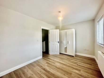 Lewes Road, North Finchley, London N12, Image 10