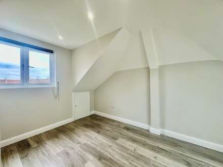 Lewes Road, North Finchley, London N12, Image 11