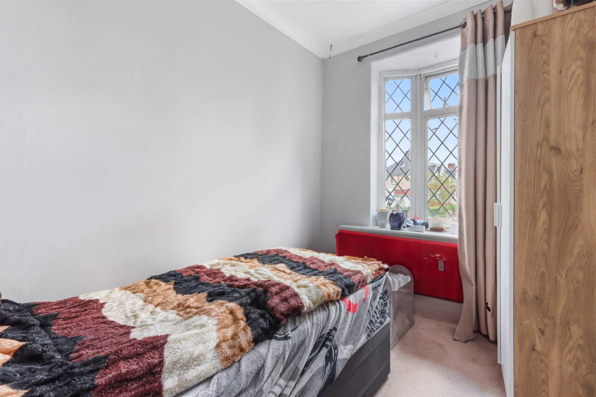 Woodleigh Avenue, London, Image 9