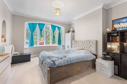 Woodleigh Avenue, London, Image 2