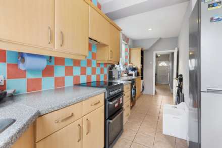 Woodleigh Avenue, London, Image 6