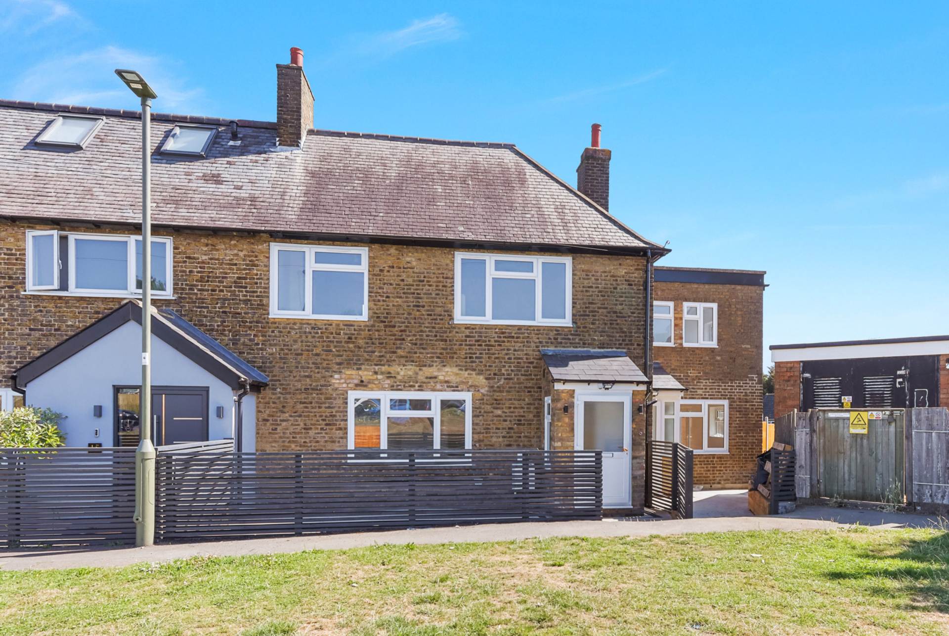 Crescent Way, London, Image 1