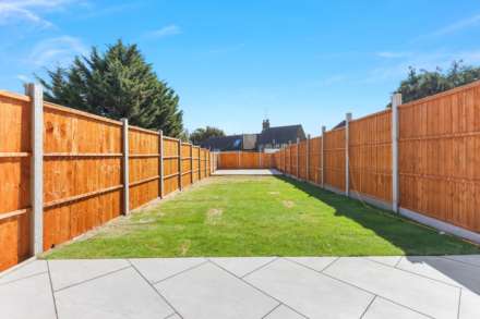 Crescent Way, London, Image 11