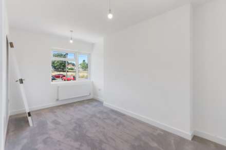 Crescent Way, London, Image 6