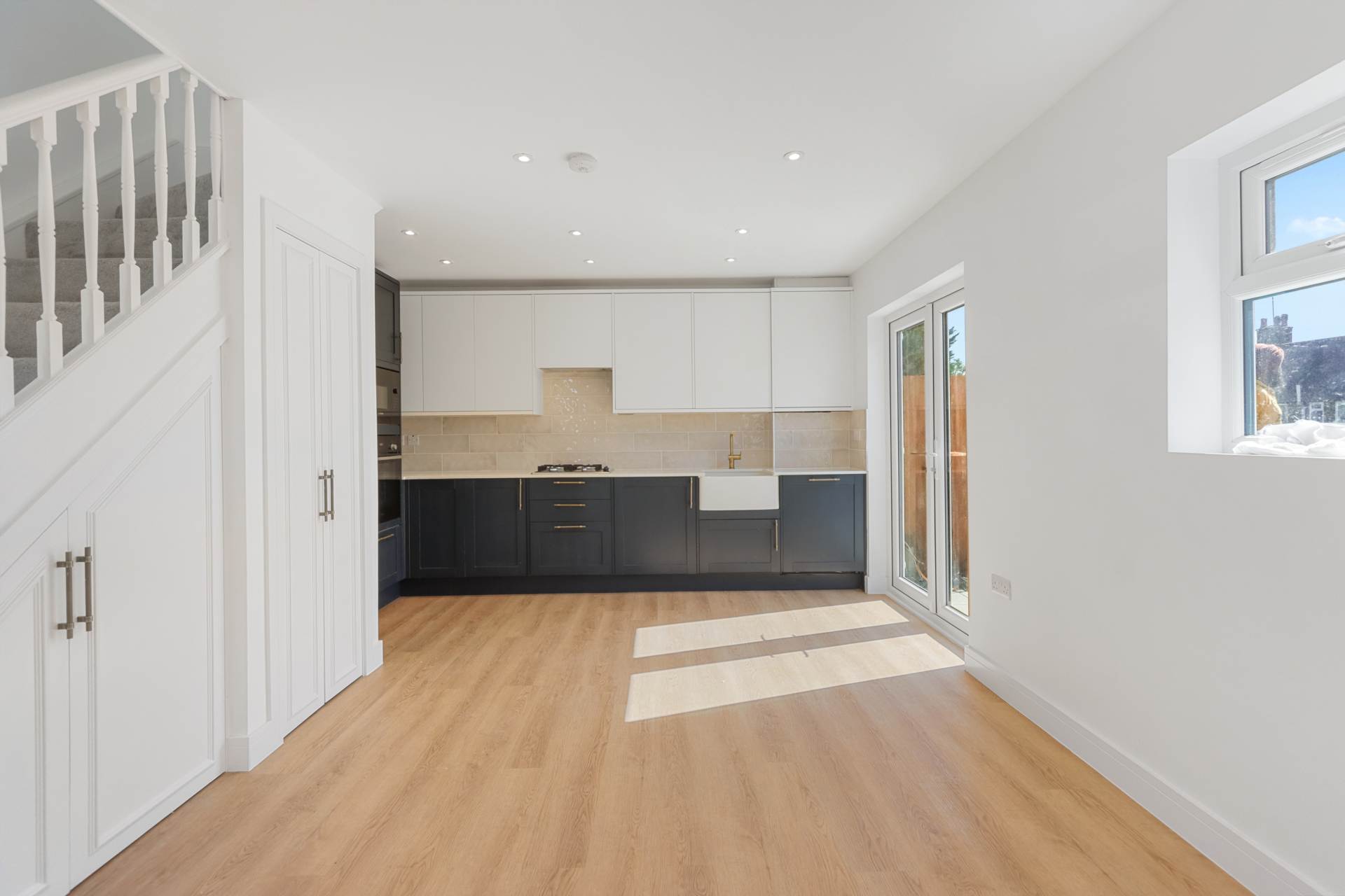Crescent Way, London, Image 4