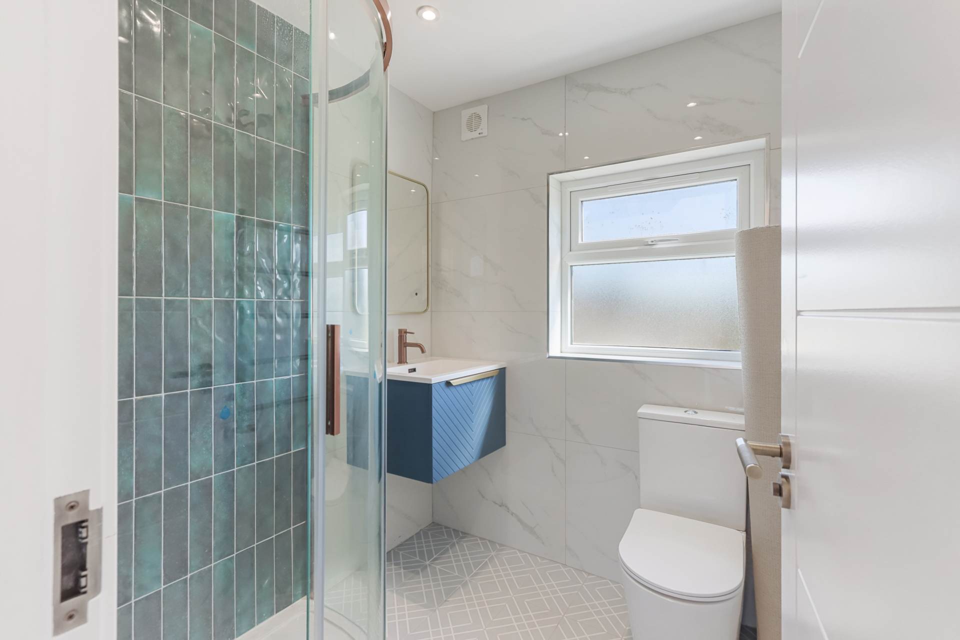 Crescent Way, London, Image 9