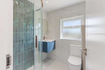 Crescent Way, London, Image 9
