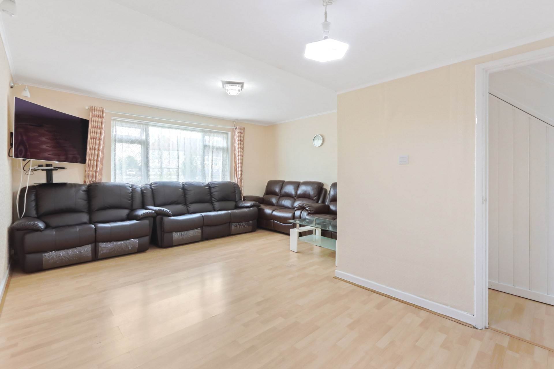 Hurstwood Court, Woodhouse Road, Image 2