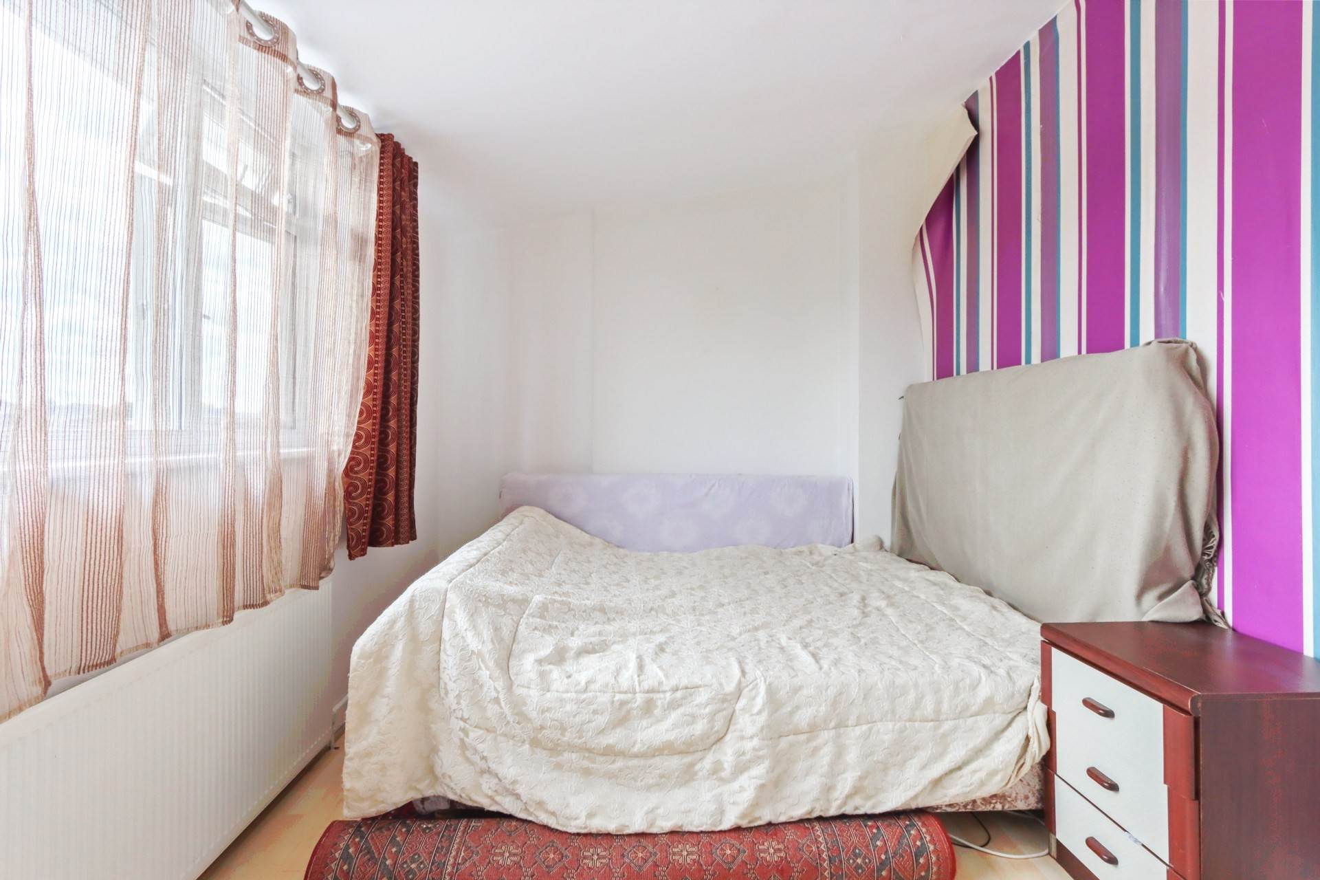 Hurstwood Court, Woodhouse Road, Image 5