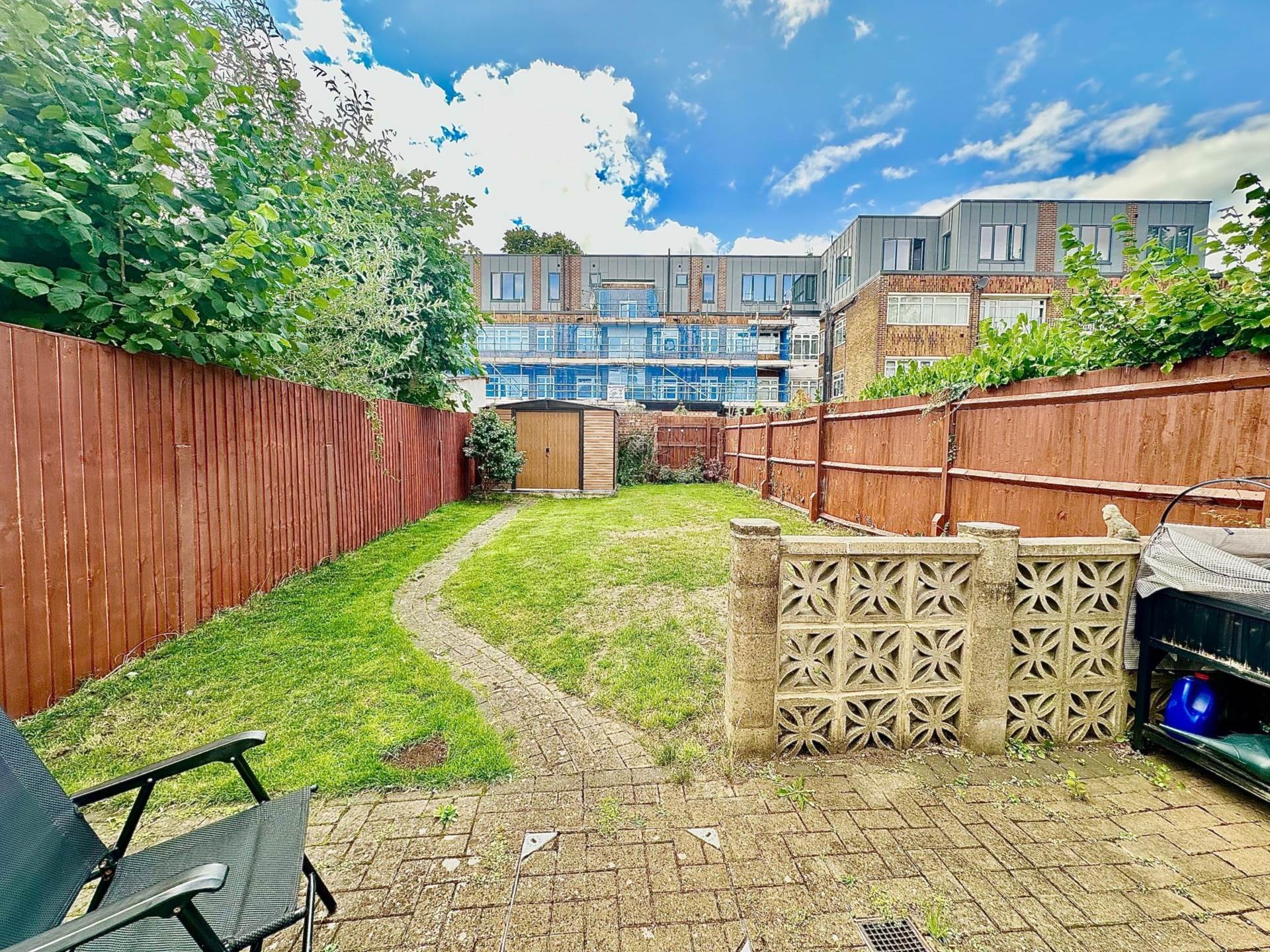 High Street, Southgate, London N14, Image 20