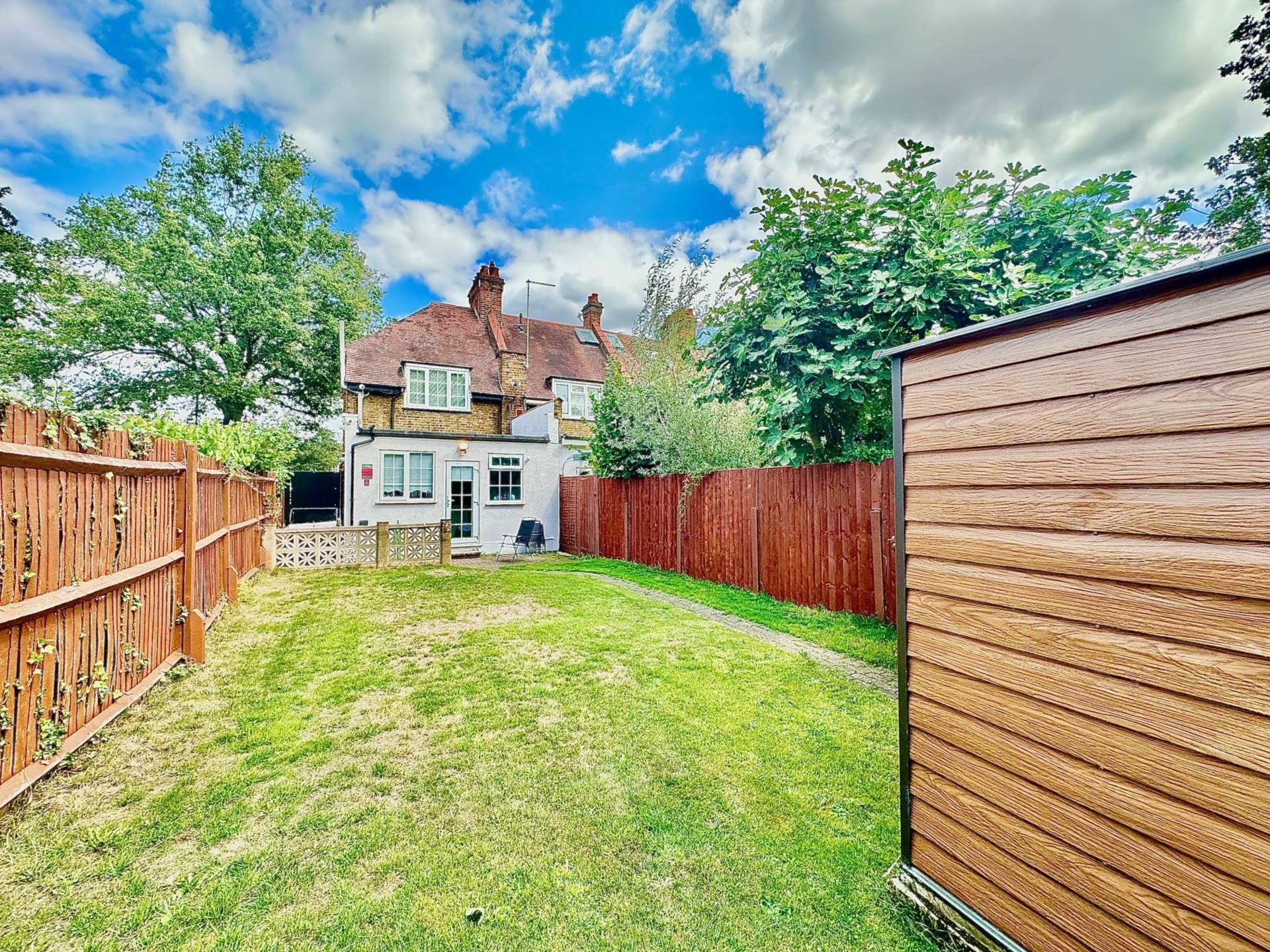 High Street, Southgate, London N14, Image 22