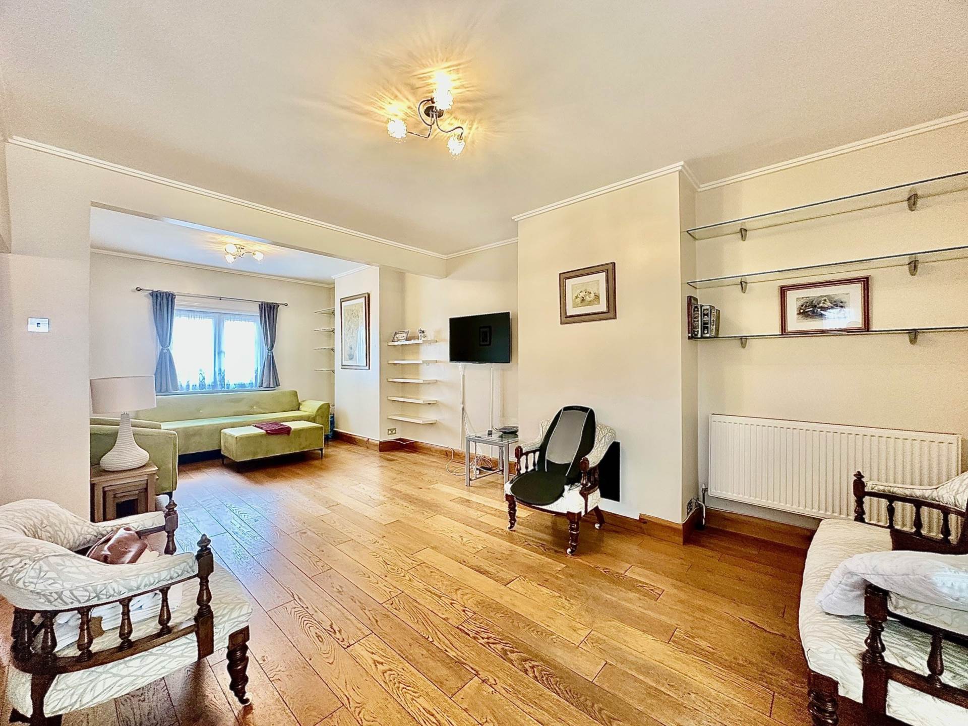 High Street, Southgate, London N14, Image 3