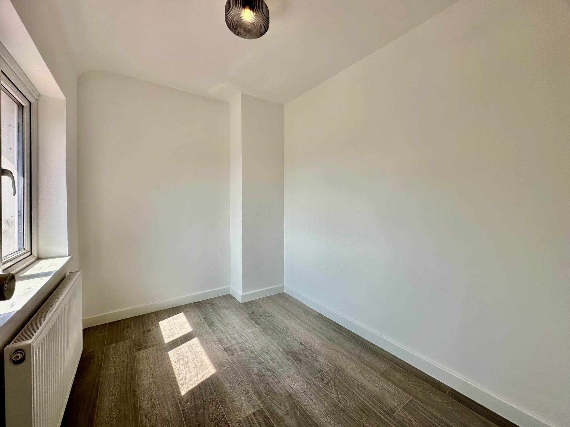 Coppetts Close, North Finchley, London N12, Image 11