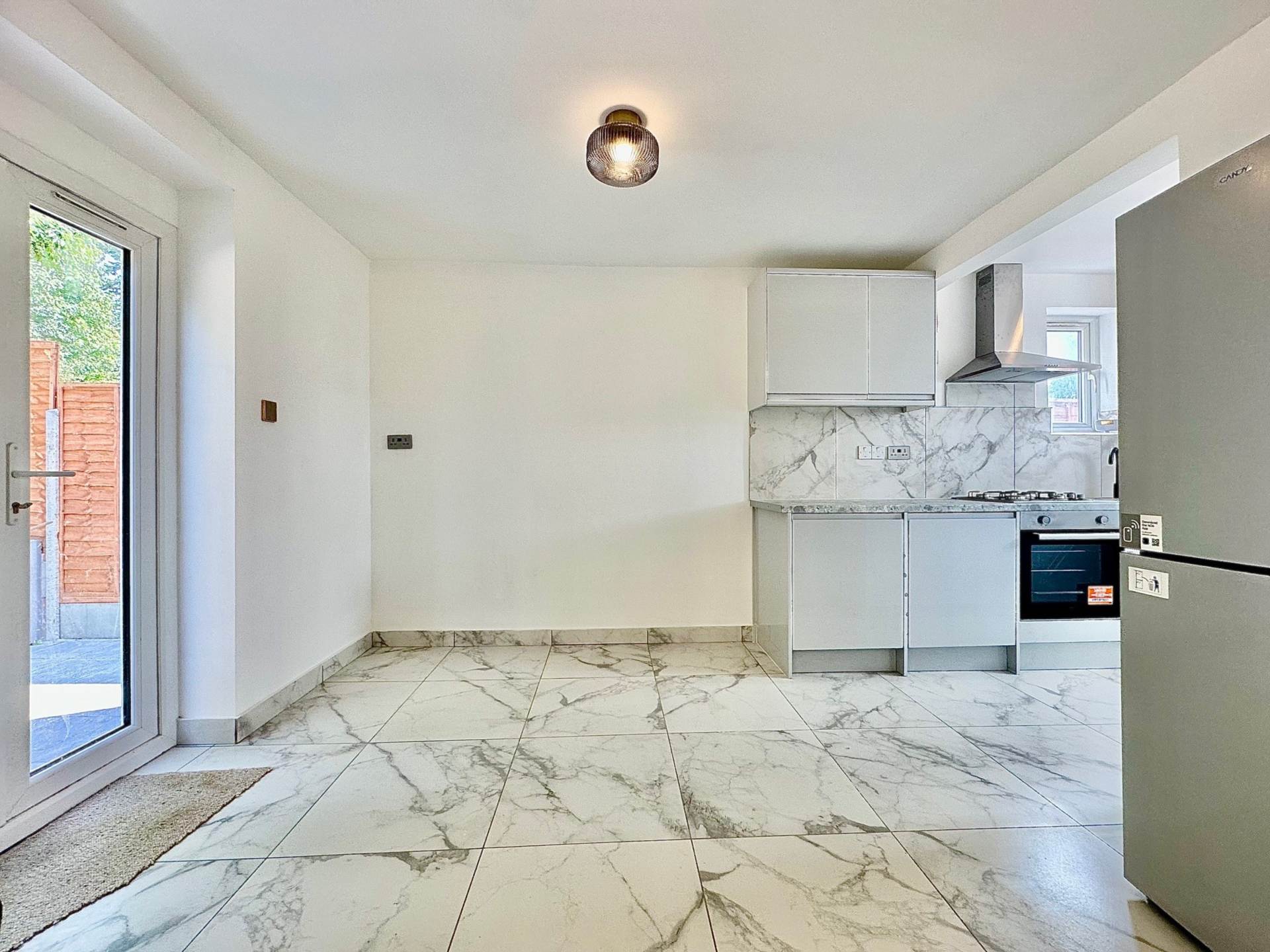 Coppetts Close, North Finchley, London N12, Image 5