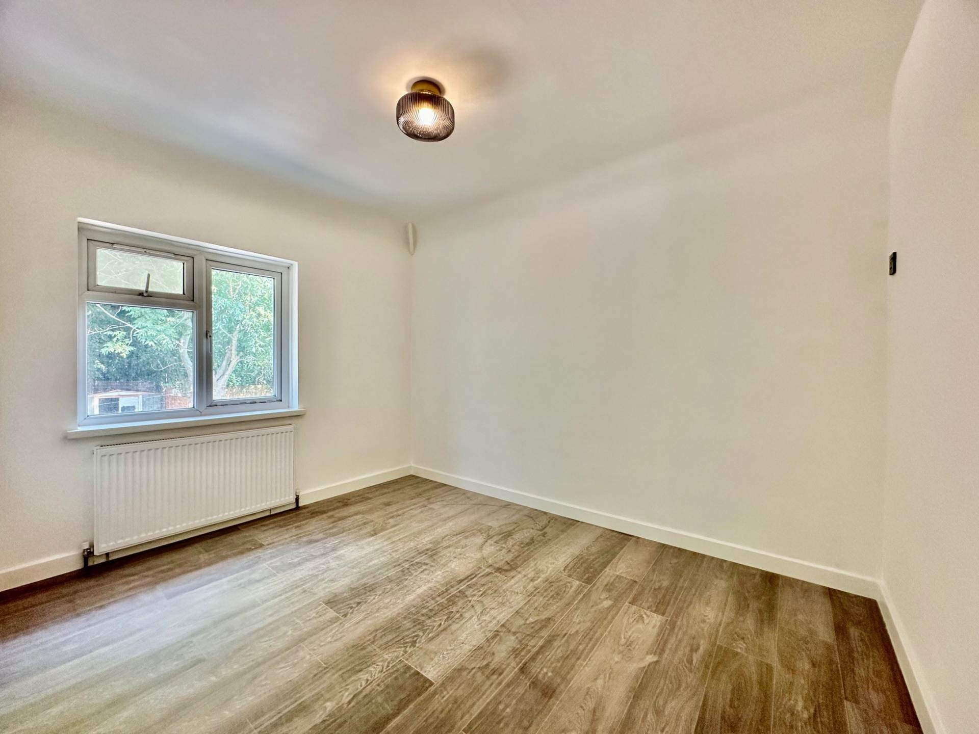 Coppetts Close, North Finchley, London N12, Image 9