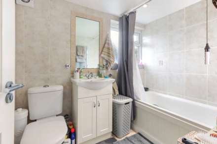 Brunswick Park Road, London, Image 6