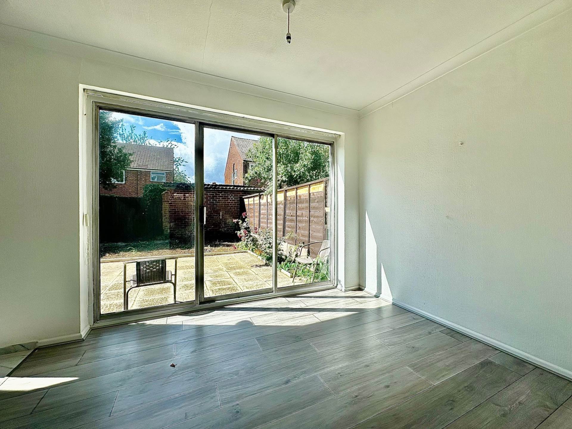 Lilliput Avenue, Northolt UB5, Image 9