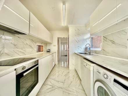 Lilliput Avenue, Northolt UB5, Image 11