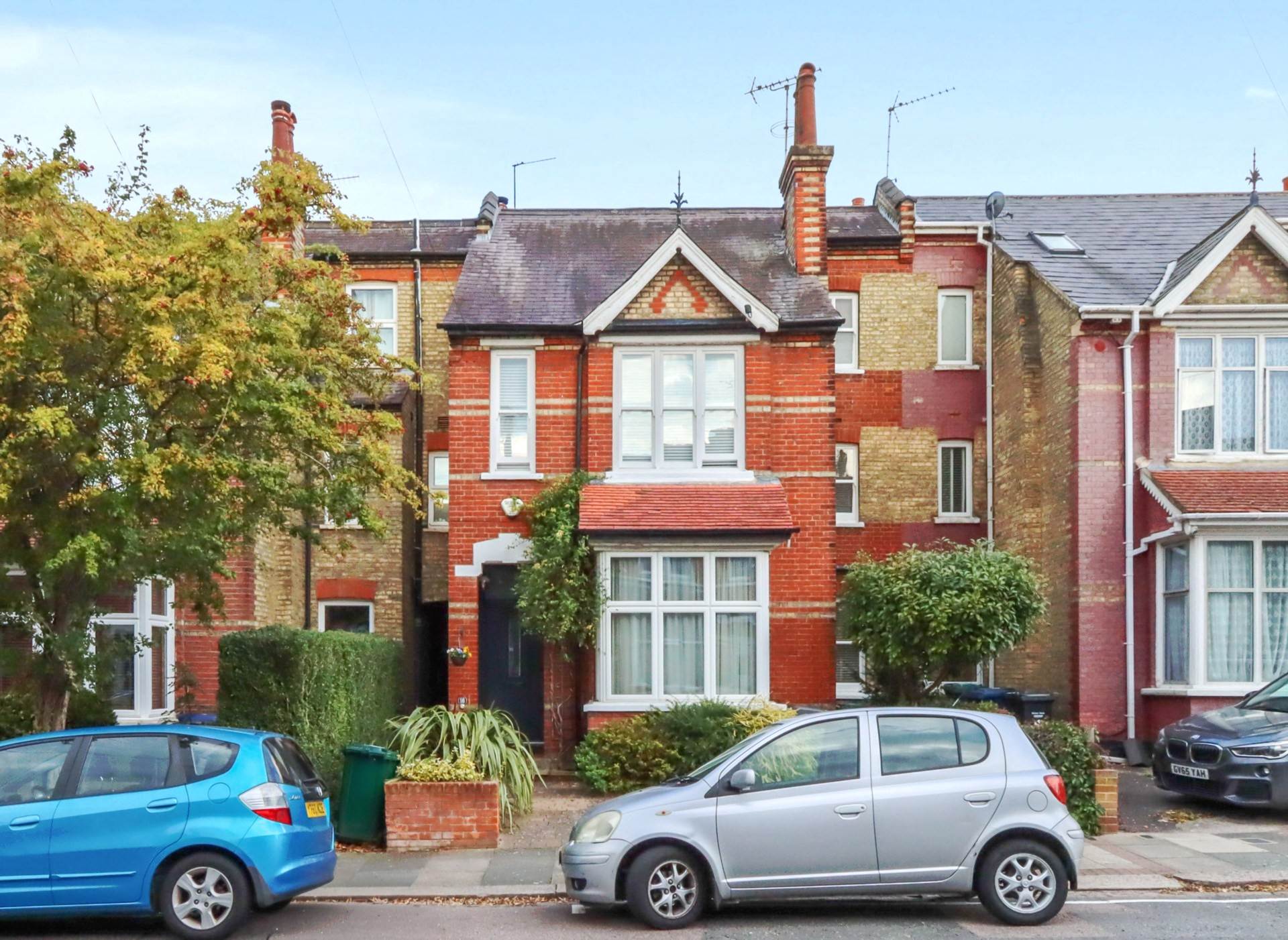 Ramsden Road, London, Image 1