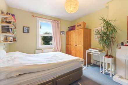 Ramsden Road, London, Image 8