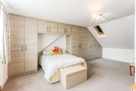 Ferncroft Avenue, London, Image 7
