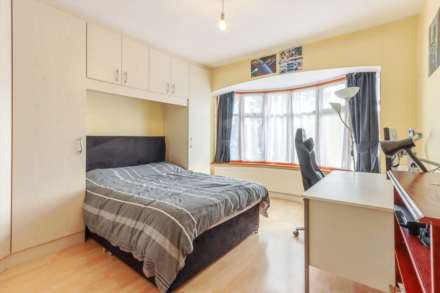 Ferncroft Avenue, London, Image 9