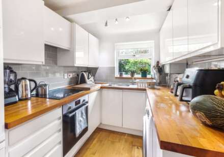 Macdonald Road, London, Image 3