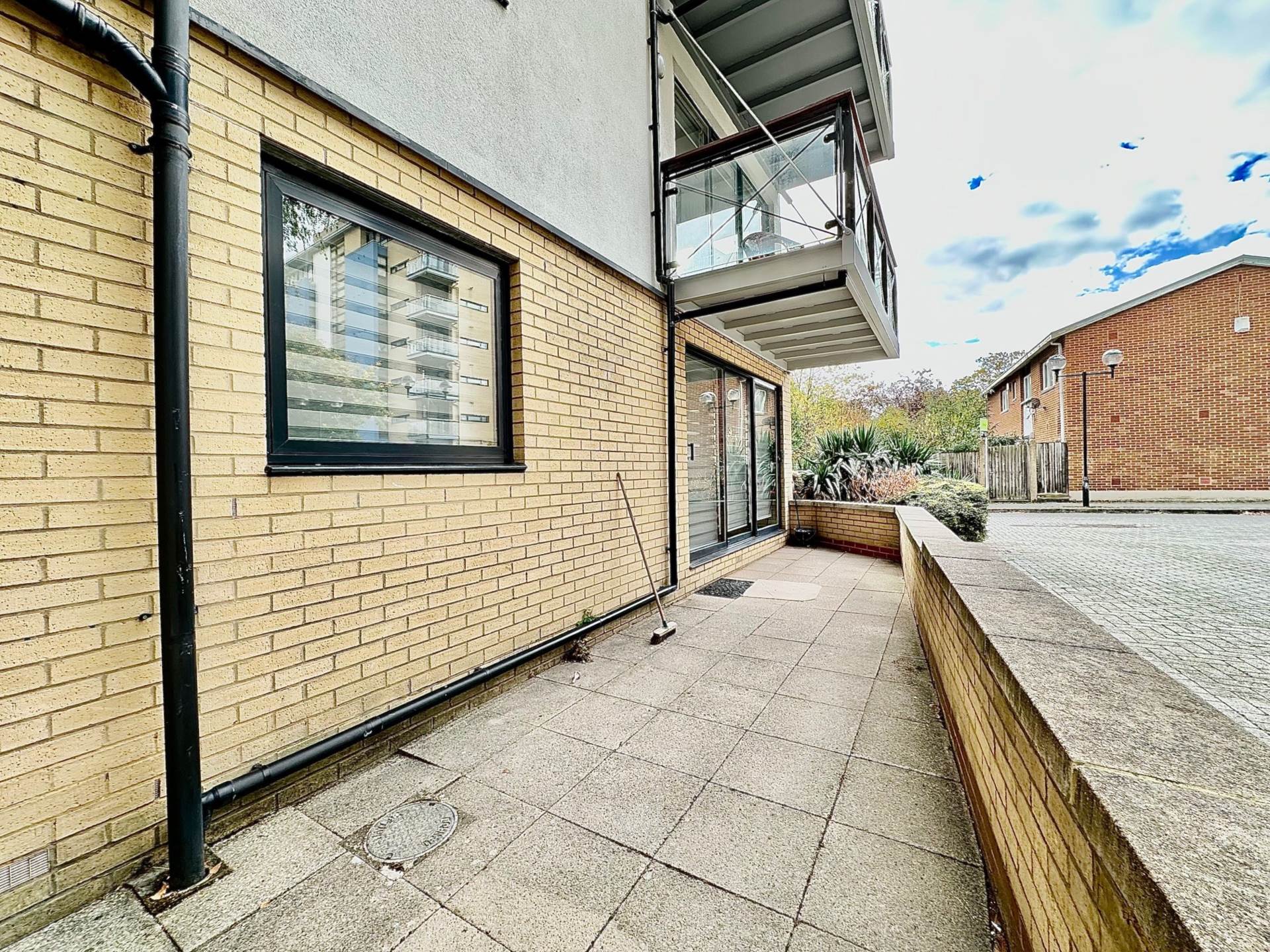 Westferry Road, London E14, Image 16