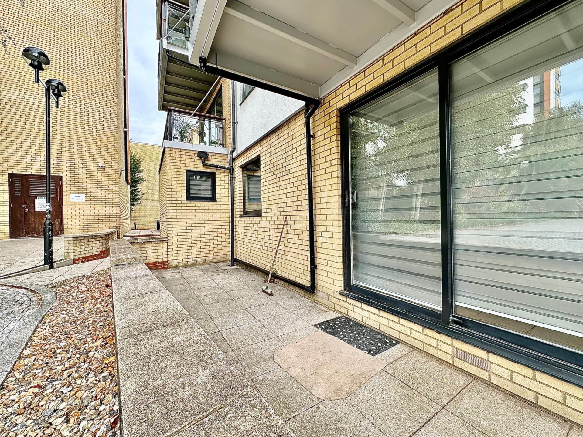 Westferry Road, London E14, Image 17