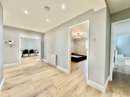 Westferry Road, London E14, Image 15