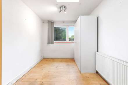 Short Way, London, Image 3