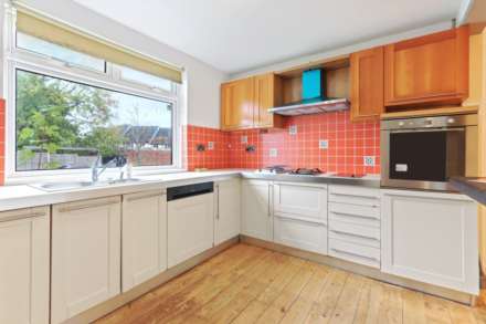 Short Way, London, Image 4