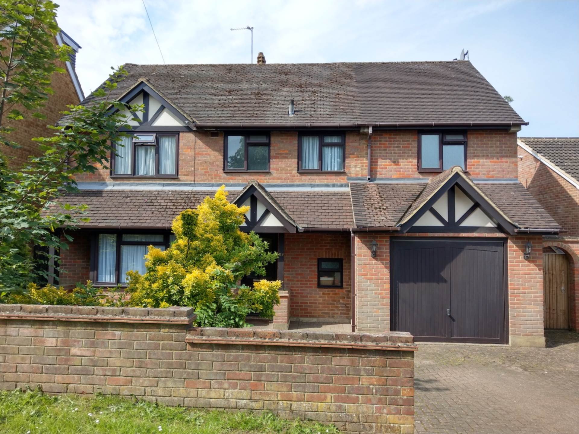 Abbots Road, Abbots Langley, WD5, Image 1