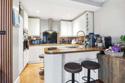 Hollickwood Avenue, London, Image 6